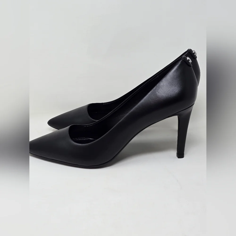 MICHAEL KORS DOROTHY FLEX PUMP BLACK LEATHER (9.5M) - Picture 4 of 8